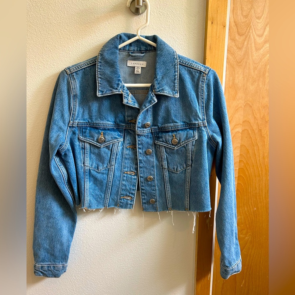 Cropped denim jacket